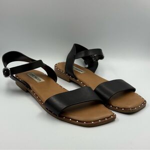 Steve Madden Theories Flat Sandals with Pyramid Stud Detailing Size 7.5